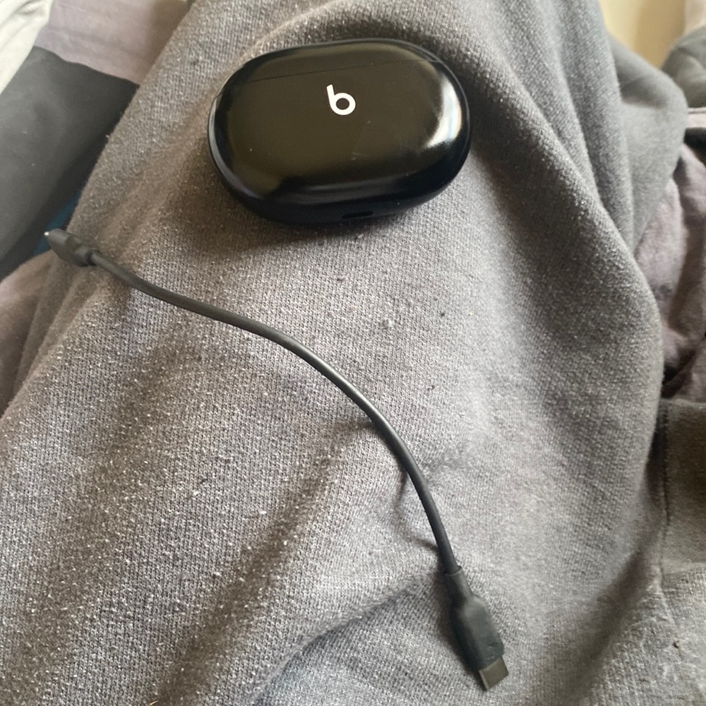 Beats head phones by dr dre.